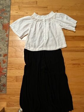 Like New- Swimsuit Coverup Set
